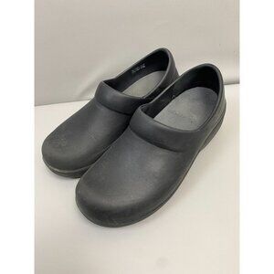 Crocs Black Clog Shoes Womens size 8 Comfort Neutral Slip on